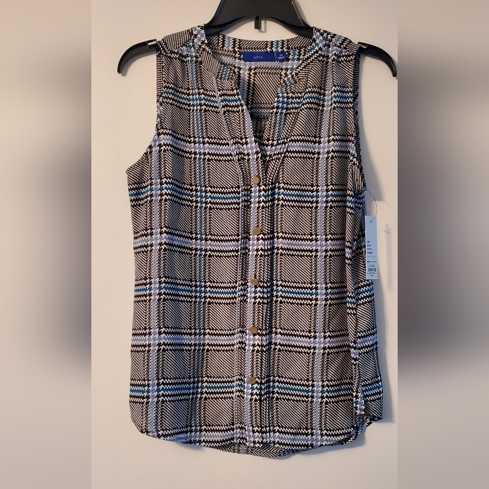 Apt 9 Sleeveless button down blouse. Size XS New with tags. Multi color